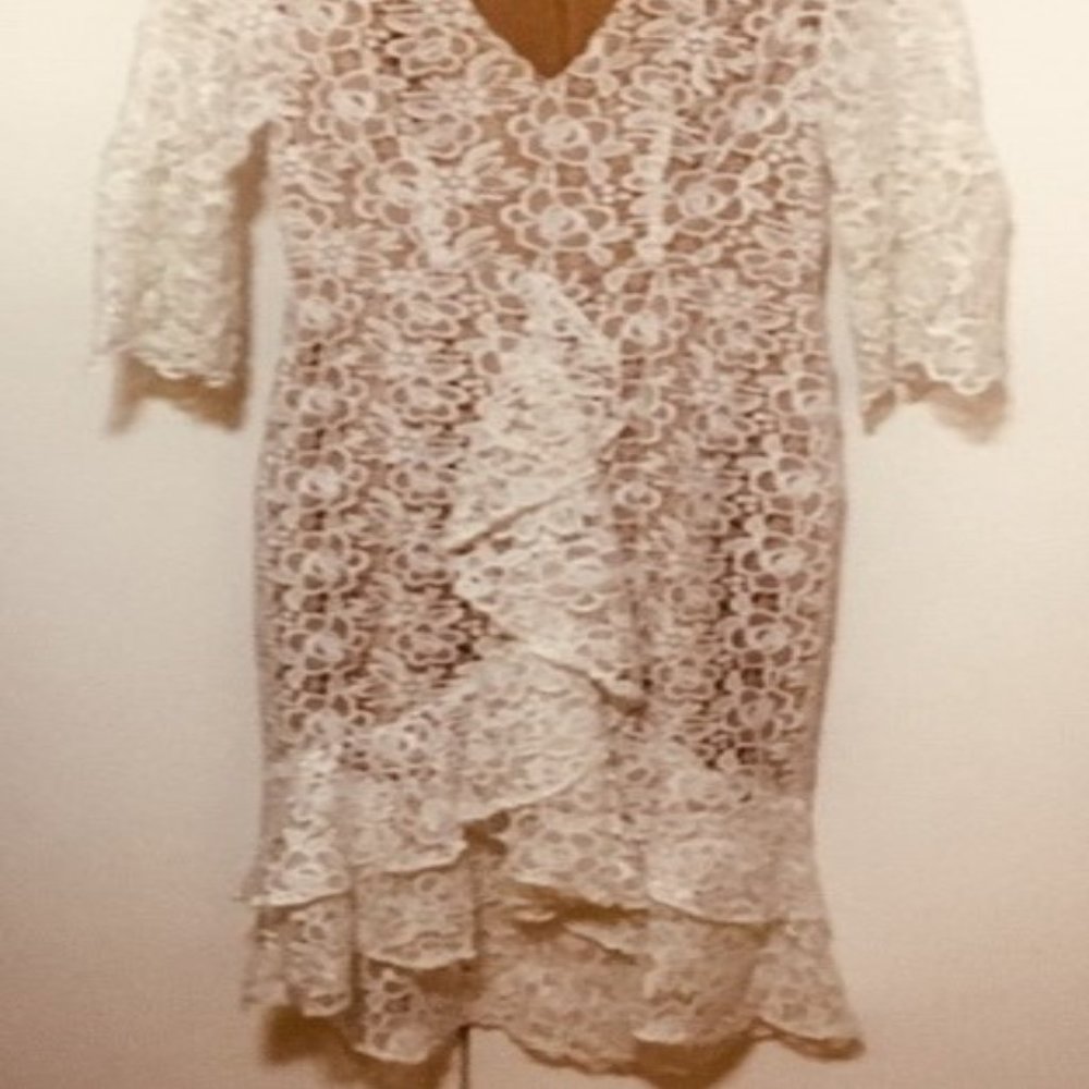 Chelsea28 White Lace Midi Dress with Nude Lining - Picture 3 of 3
